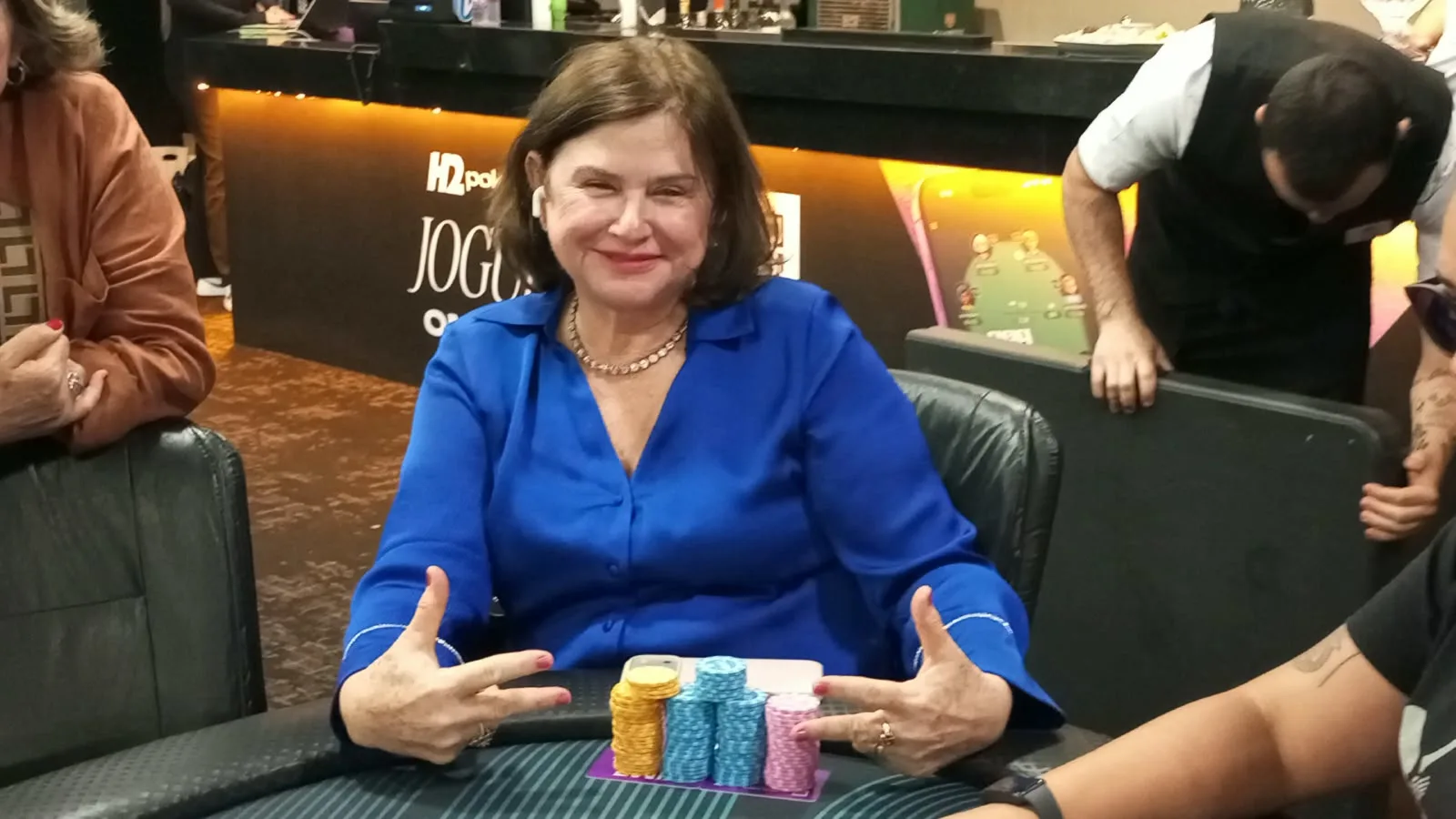 Rebeca Rebuitti reage na reta final e vence Main Event do Ladies Weekend